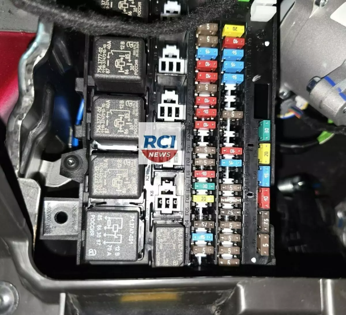 У новых Lada Iskra стали отказывать парктроники, омыватель и система стабилизации. АвтоВАЗ назвал причину