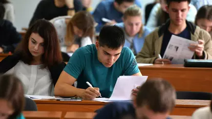 В Беларуси основали новый «элитарный» вуз. Кого пообещали принять без экзамена?