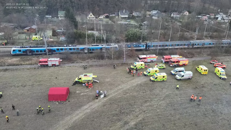 В Чехии лоб в лоб столкнулись пассажирские поезда