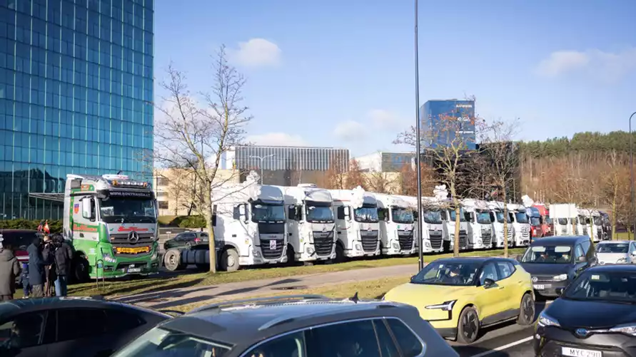 Власти Вильнюса разрешили водителям акцию протеста из-за конфликта Литвы и Беларуси