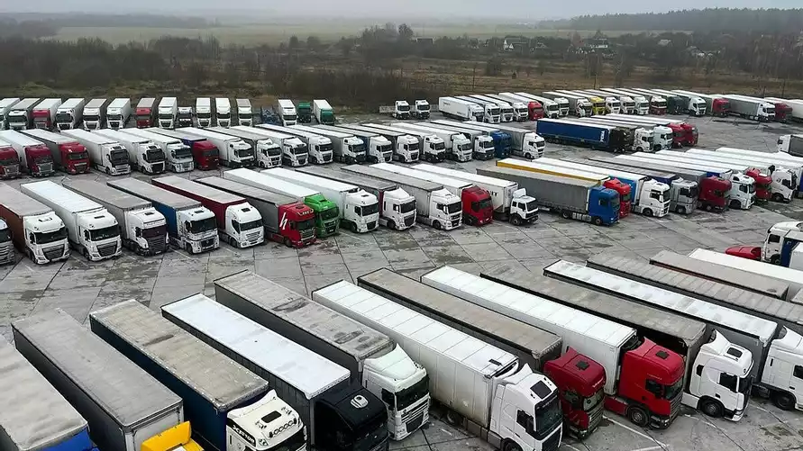 Литовские компании получили счета на десятки тысяч евро из Беларуси. Выяснилось почему не платят