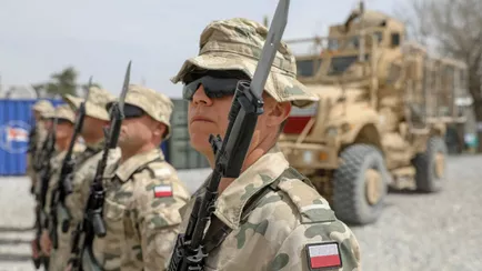 У поляков спросили, хотят ли они вернуть срочную службу в армию. За что выступает большинство?