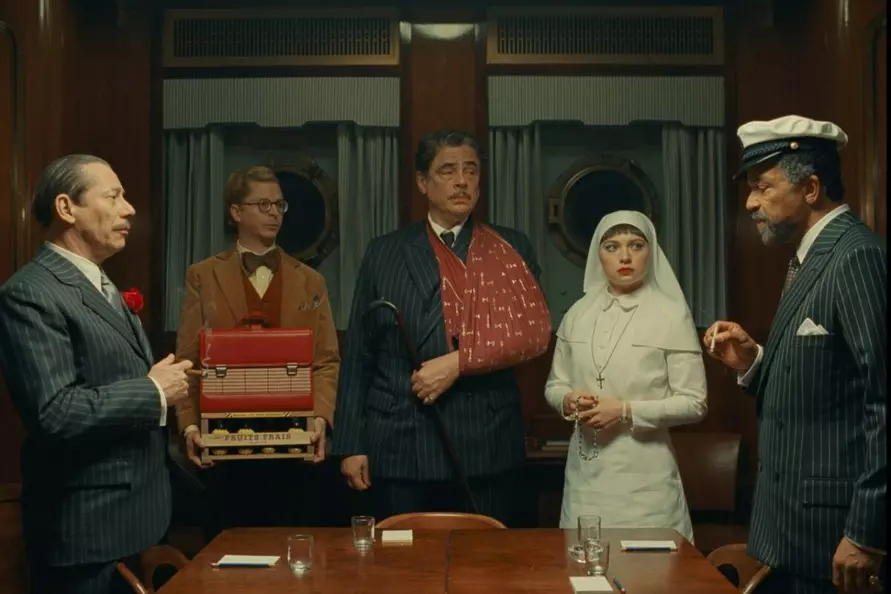 Какие фильмы посмотреть к Новому году? Rolling Stone собрала ТОП-20, вышедших в очень удачный 2025 год