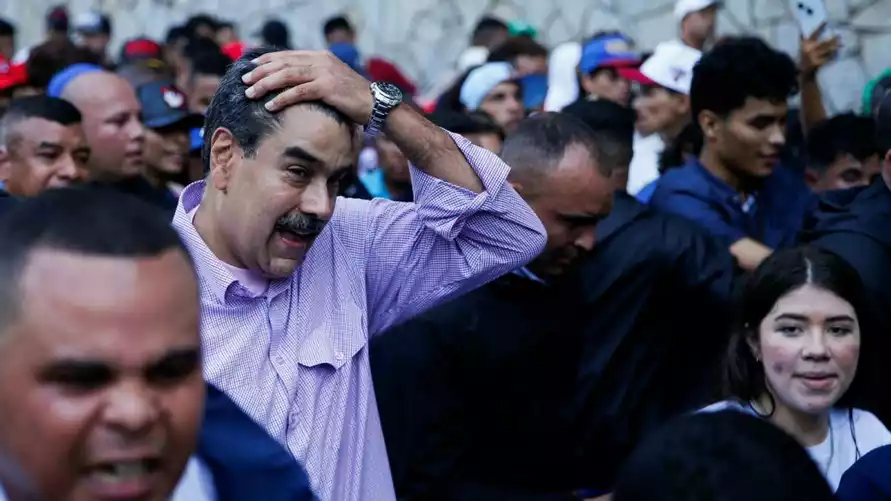 Не задерживается на месте и меняет телефоны. Мадуро опасается высокоточного удара США