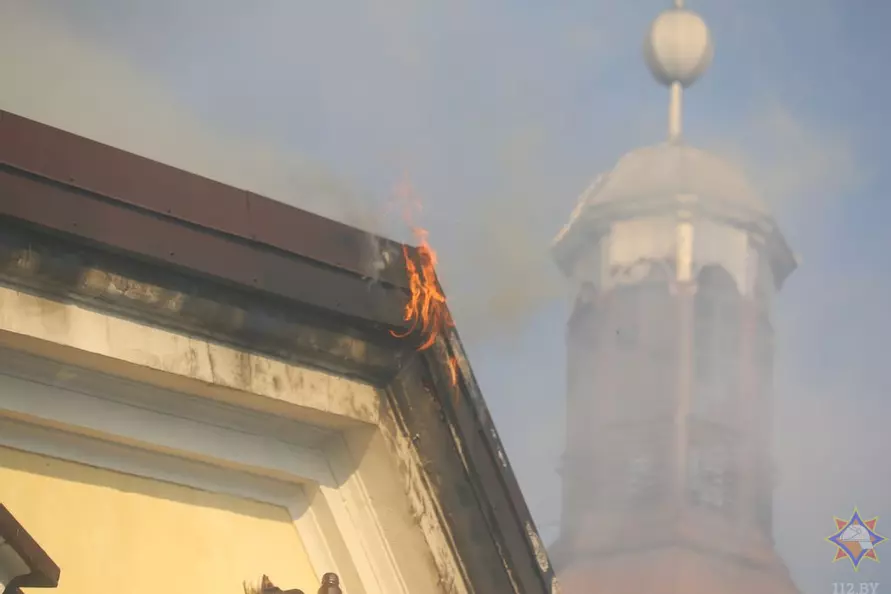 В МЧС назвали причину пожара костёла под Гродно