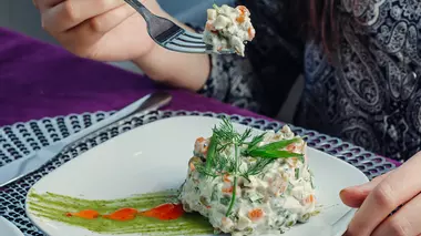 Как изменилась цена «Оливье» в Беларуси за год? В МАРТ поделились расчётами