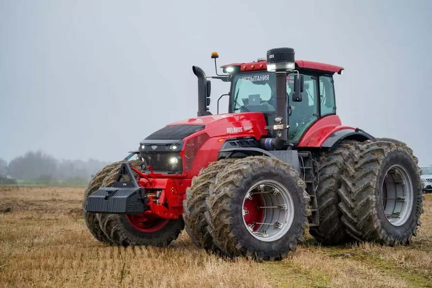 В Академии Наук отчитались об испытании супертрактора МТЗ