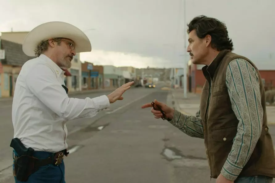 Какие фильмы посмотреть к Новому году? Rolling Stone собрала ТОП-20, вышедших в очень удачный 2025 год