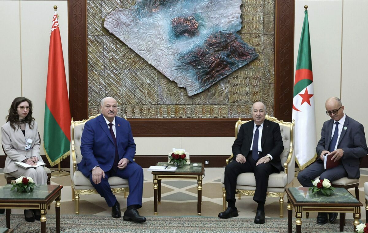 Лукашенко предложил поделится с Алжиром белорусскими технологиями