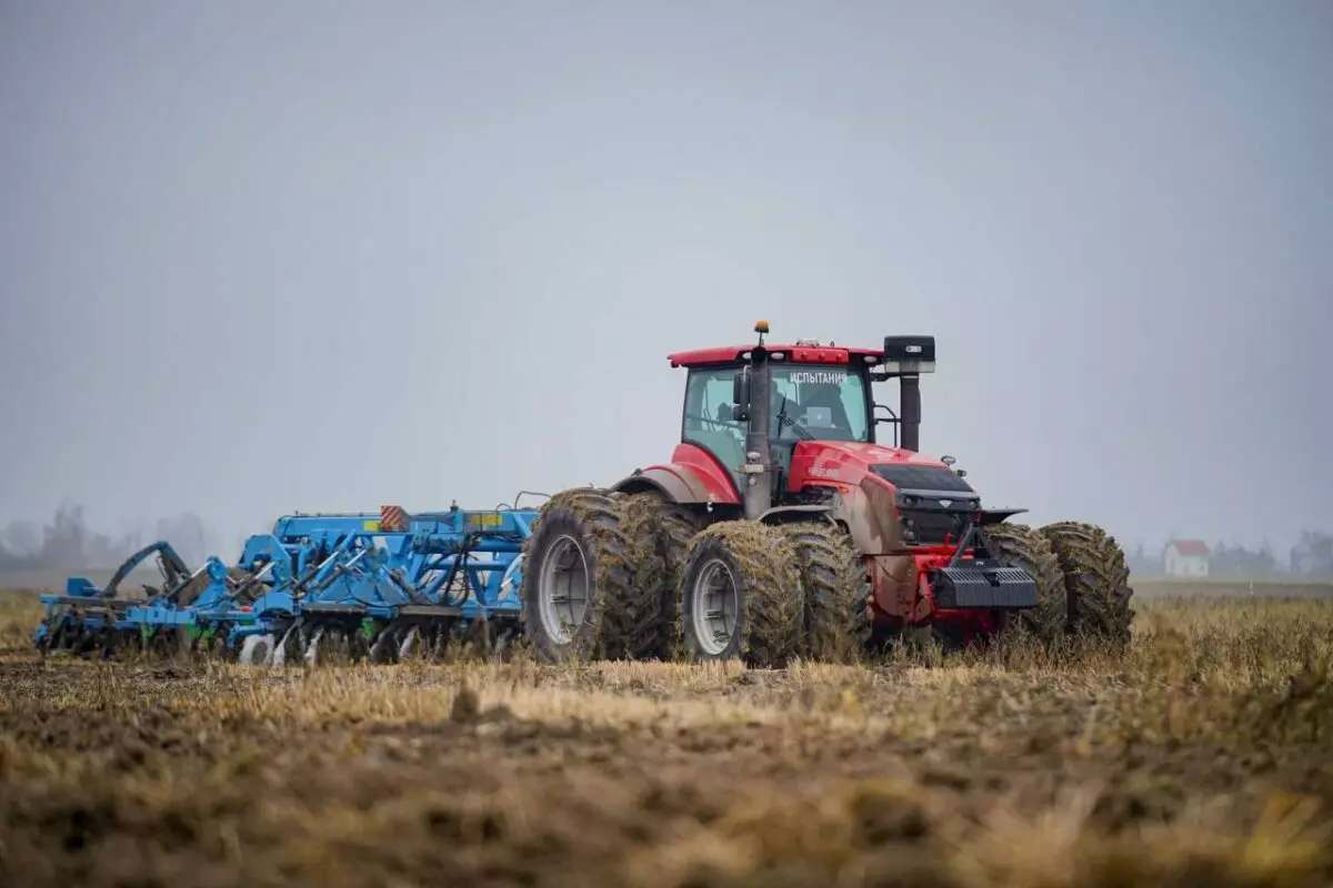 В Академии Наук отчитались об испытании супертрактора МТЗ