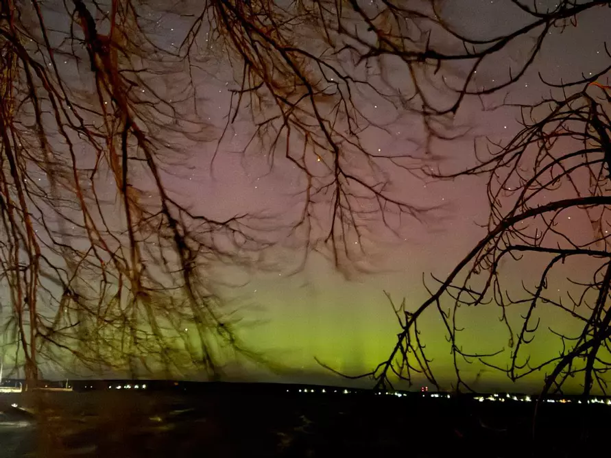 Над Беларусью снова заметили северное сияние