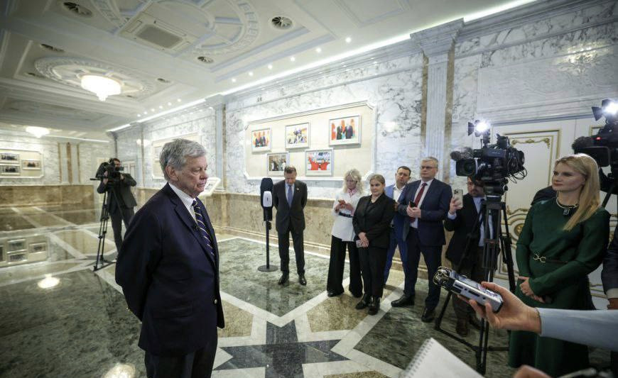 Беларусь пообещала США остановить полеты контрабандных шаров в Литву — Коул