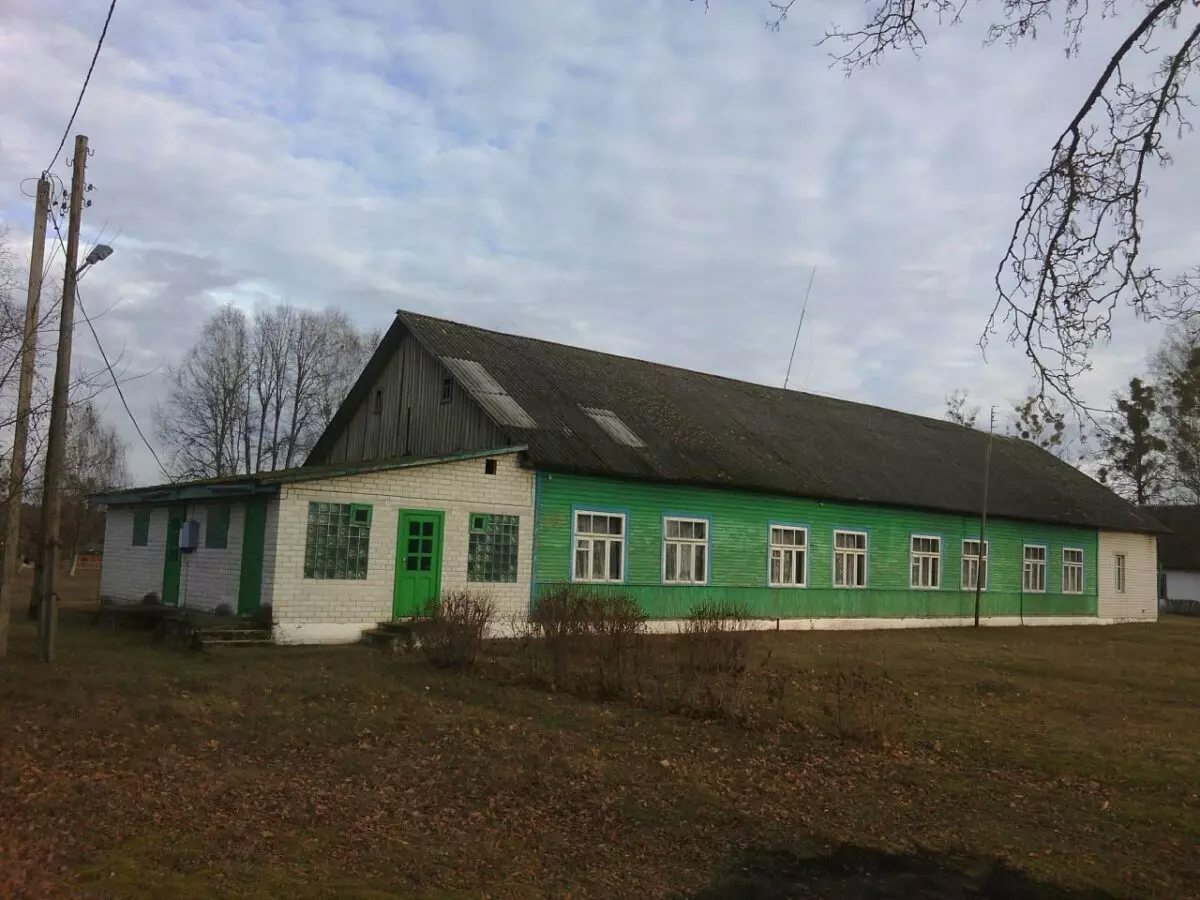 Многодетная мама купила детский лагерь под Гродно, чтобы жить там всей семьёй