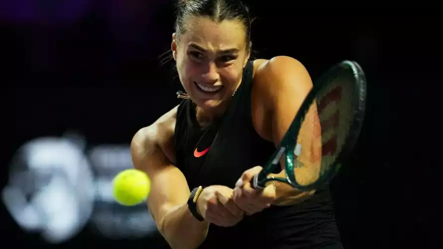 Соболенко проиграла в «битве полов». Не помогли даже ухищрения организаторов