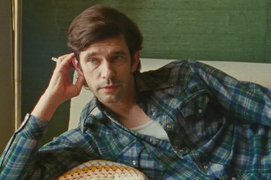 Какие фильмы посмотреть к Новому году? Rolling Stone собрала ТОП-20, вышедших в очень удачный 2025 год