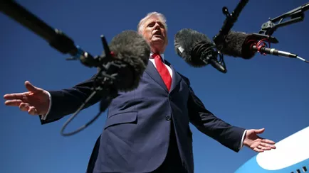 Трамп пригрозил ударами по Венесуэле