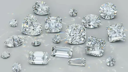 Нацбанк предложил белорусам закупиться бриллиантами. Какие продают за 225 рублей?