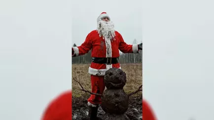 Видео коричневого снеговика набрало 3,3 млн просмотров — «В Беларуси каждый год так»