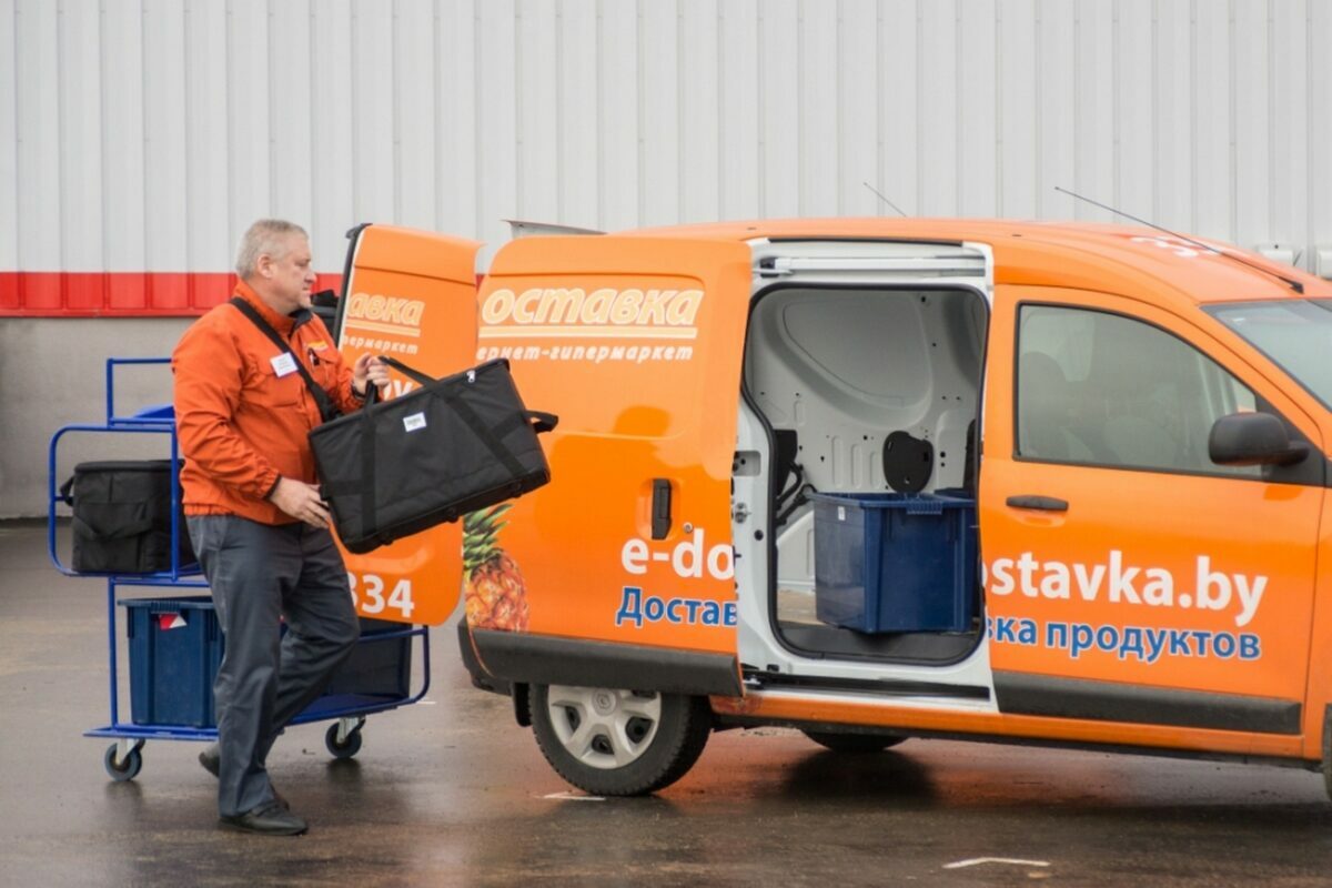 Только платная? Белоруска пожаловалась на популярный сервис доставки продуктов накануне НГ. Что на самом деле