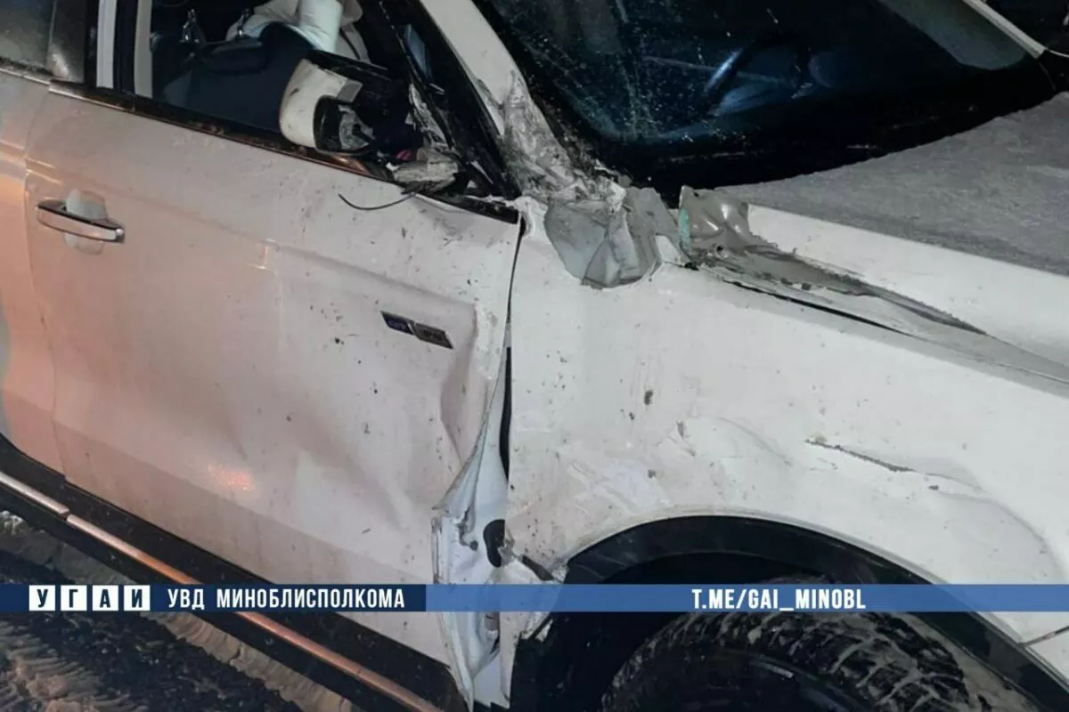 В снежном ДТП под Червенем пострадали 9 авто