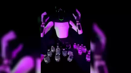 Робот Tesla потерял сознание