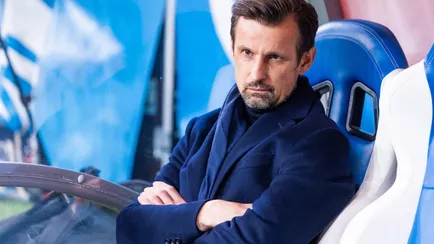 Тренера российского «Зенита» заставили оставить ботинки в аэропорту Мюнхена — «Дальше как в тумане»