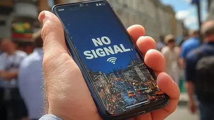«Сезонная миграция» и неправильные смартфоны. Мобильные операторы назвали свои причины проблем с интернетом в Беларуси