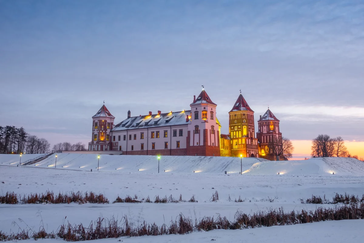 Арктический холод спасет Рождество? Белорусам наконец-то пообещали настоящую зиму и снег