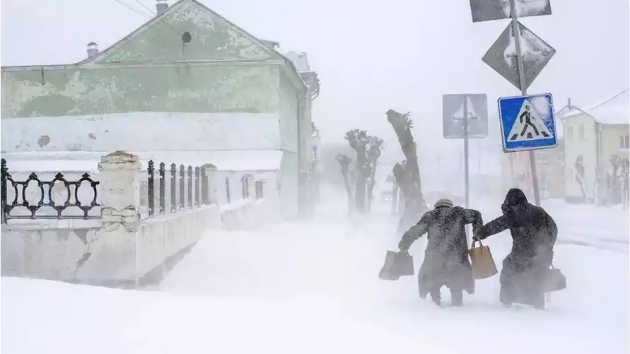 МАРТ опубликовал целый список телефонов для жалоб на магазины