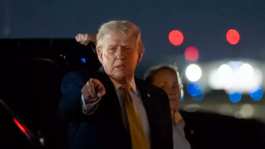 Трамп назвал следующую страну, для властей которой "дни сочтены"