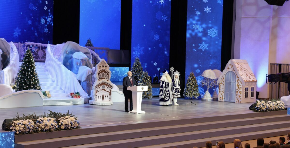 Лукашенко объявил 2026 год "Годом белорусской женщины". Что это значит