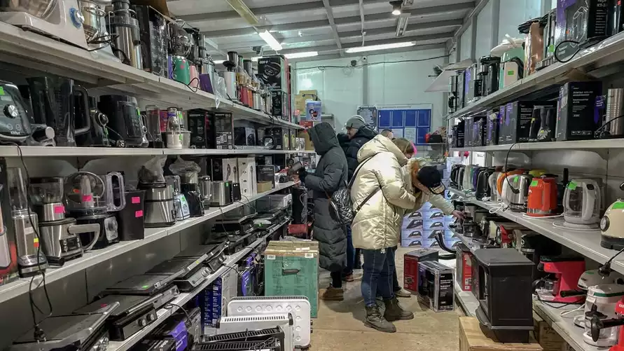 Белорусы обрушились на продавцов-консультантов - "Не понимаете как ими пользоваться"