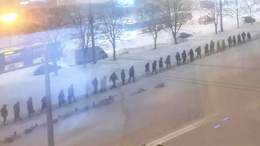 Минское метро поменяло на 9 января график