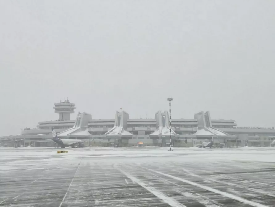 Минский аэропорт отчитался о штатной работе несмотря на задержки рейсов