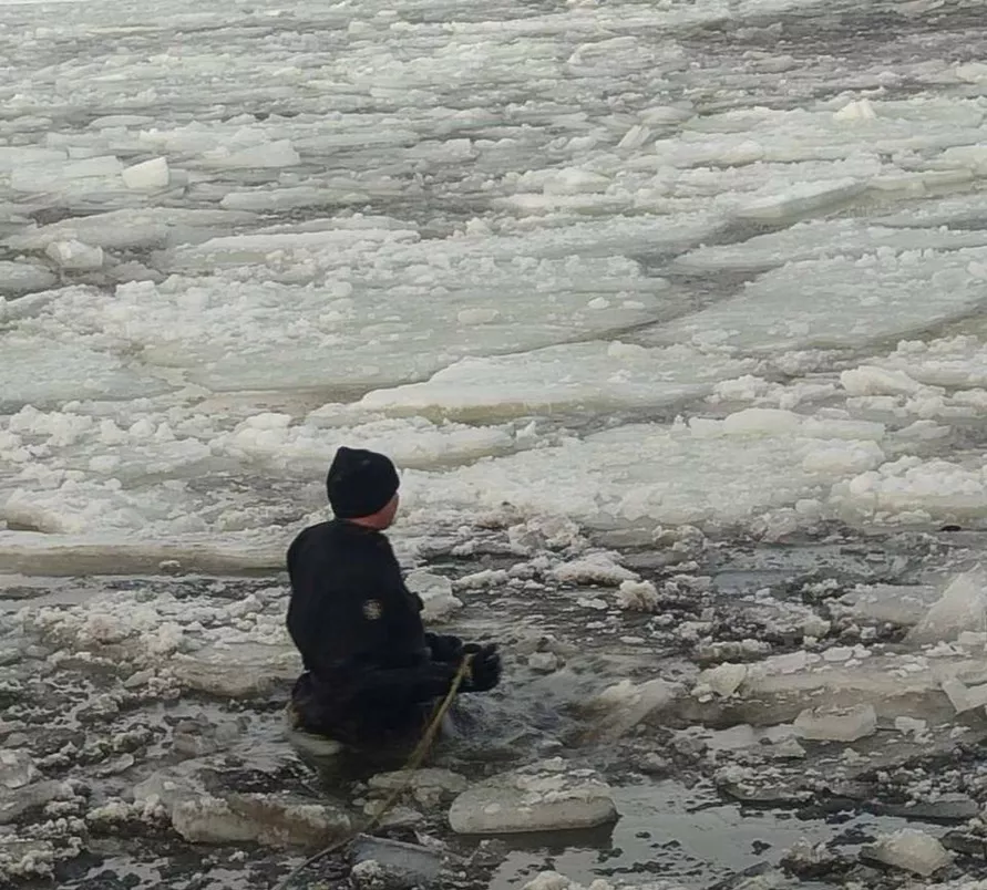 Под Минском нашли в ледяной воде тело девушки