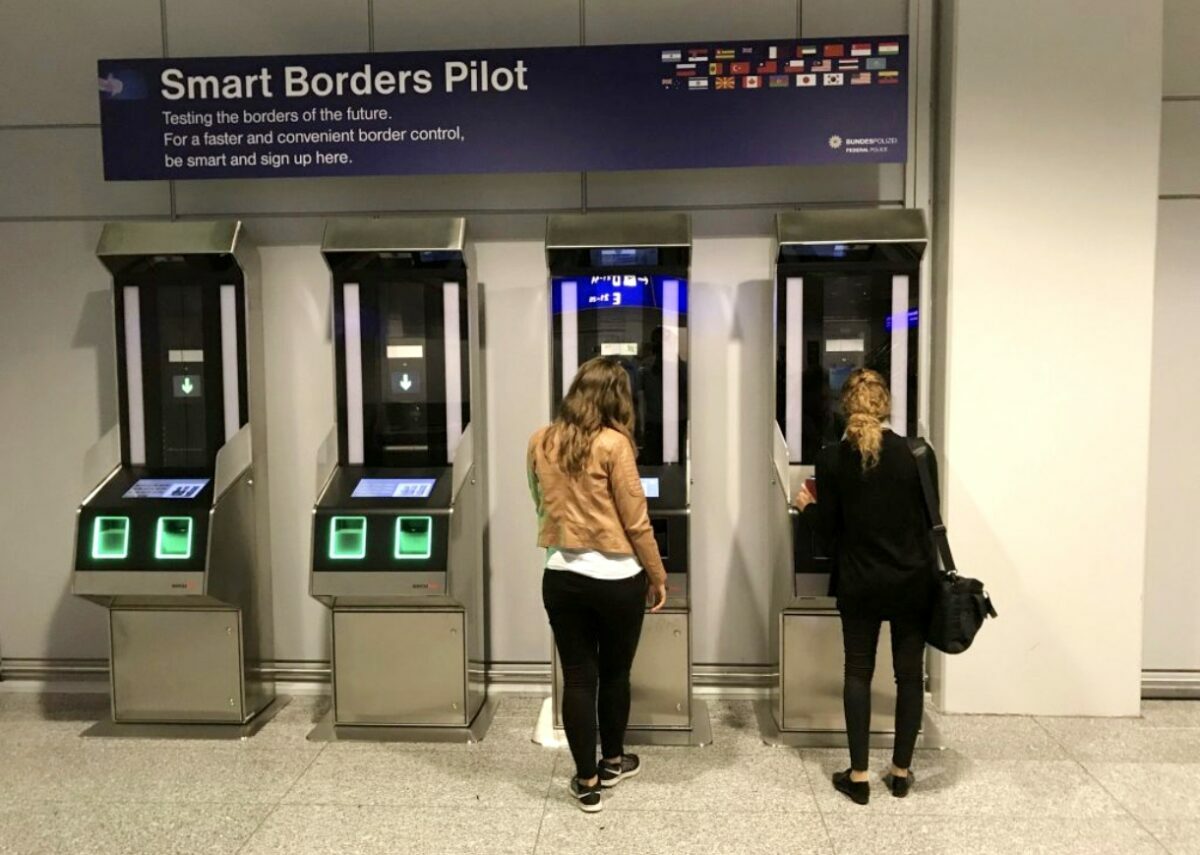 Новые проверки на въезде в Шенген вызвали проблемы
