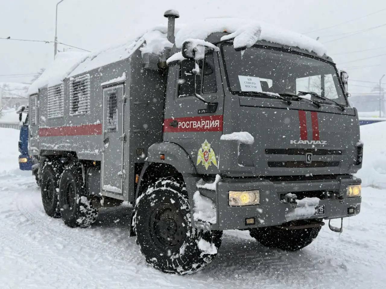 На российской Камчатке для перевозки пассажиров привлекли автозаки