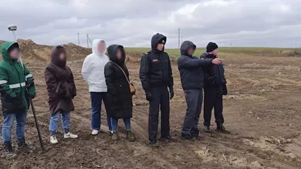 УБЭП задержал трёх аграриев на Минщине за незаконную добычу полезных ископаемых на 2 млн рублей