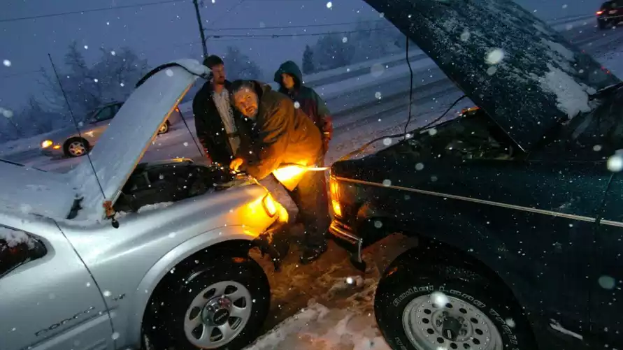 Заряжается ли аккумулятор машины на холостом ходу? Этой зимой знать особенно актуально
