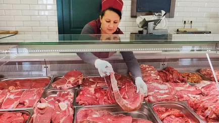 Лукашенко распорядился нарастить производство говядины