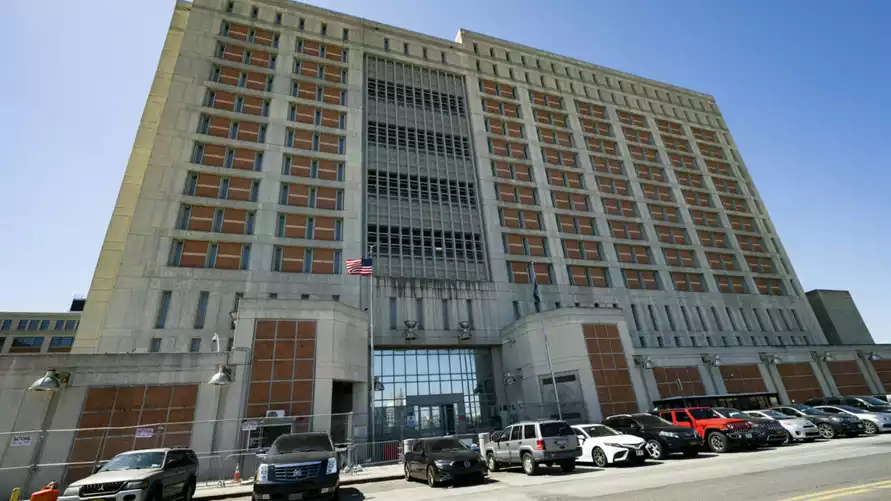 Чем известна "варварская" Бруклинская тюрьма, в которой содержат Мадуро