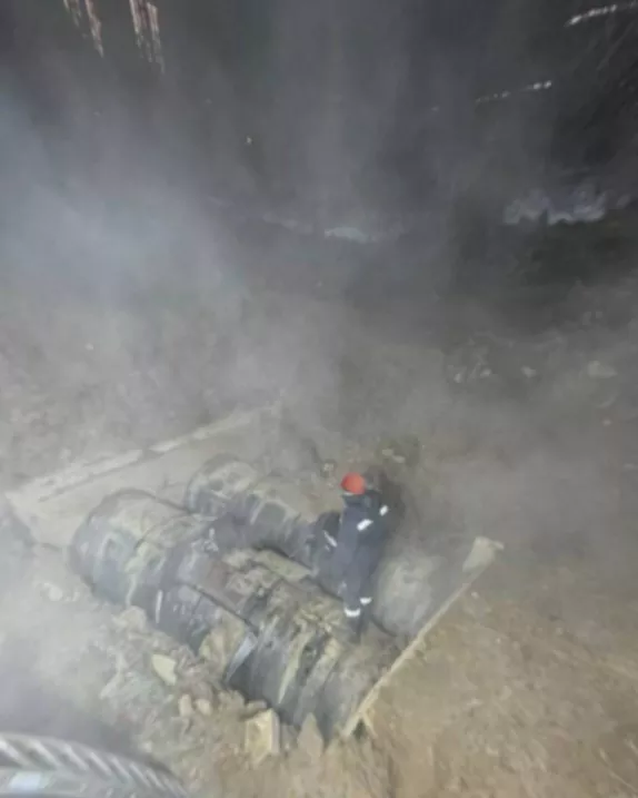 Энергетики продлили ремонт повреждённой в Минске теплотрассы. Когда ждать «нормального» тепла?